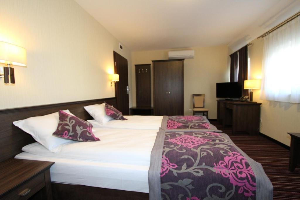 Room view 3